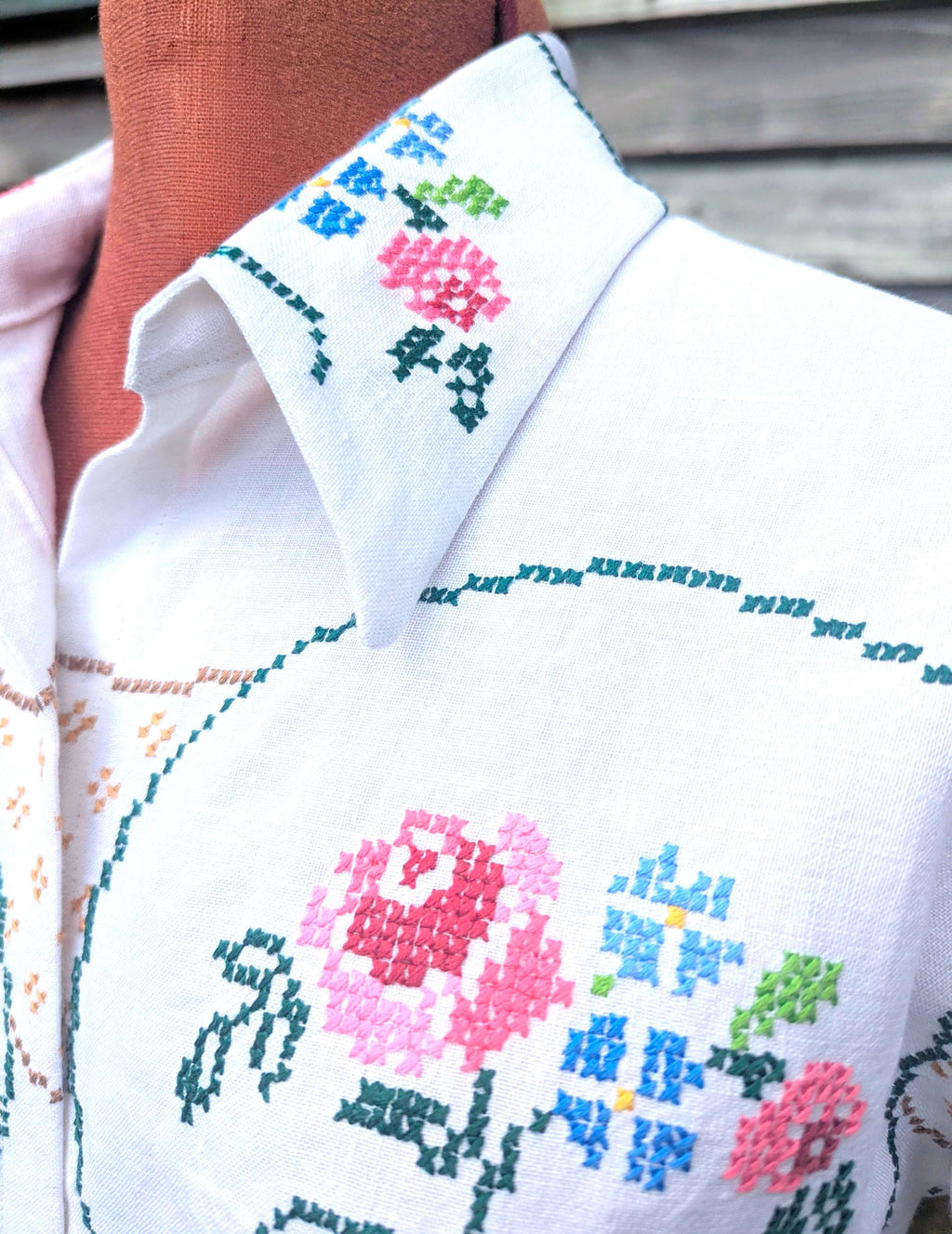 Stunning Cross Stitch Overshirt Small