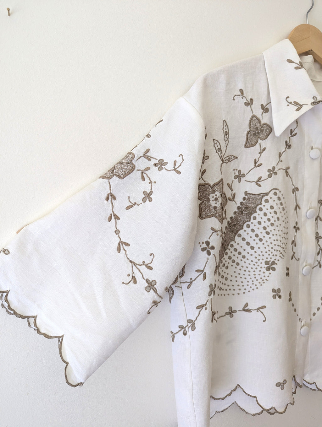 Madeira Vintage Embroidery shirt with Swallow  Medium